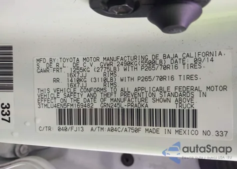 2015 Toyota Tacoma Base V6 z USA, uszkodzony, nr VIN 3TMLU4EN5FM169482